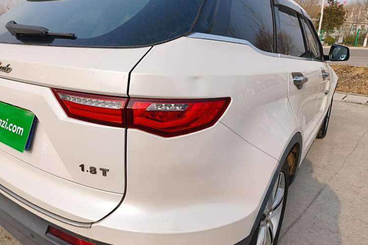 Used Zotye T700 2017 1.8T Dual-Clutch Prestige Model