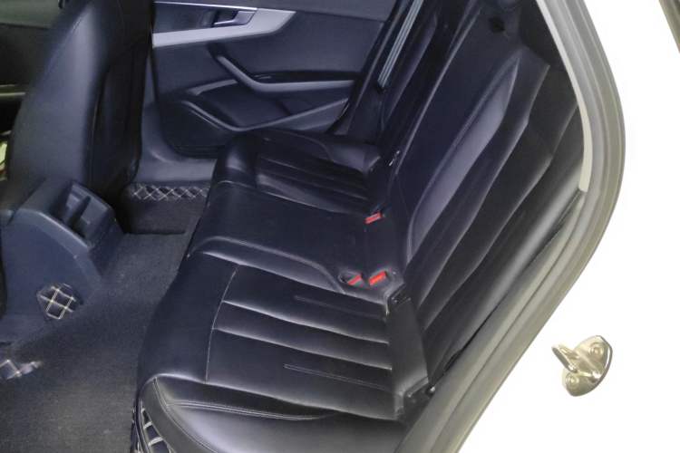 Used Audi A4L 2018 30th Anniversary Edition 40 TFSI Trendy Model