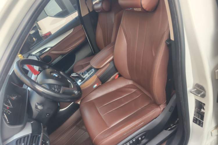 Used BMW X6 2015 xDrive35i Leading Model
