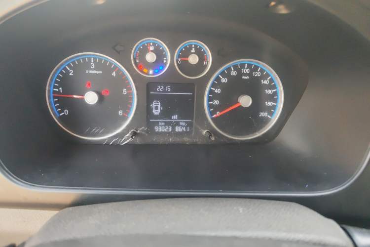 Used Foton Toano 2020 2.5T Manual Tongtu Extended-Wheelbase Mid-Roof 6/7-Seater 4J25TC3