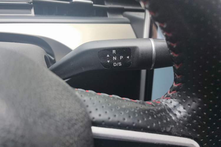 Used NETA V 2021 Long-Range Entertainment Edition Upgrade Model
