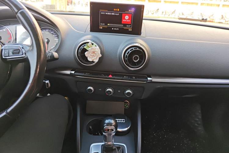 Used Audi A3 2015 Sportback 35 TFSI Millionth Anniversary Intelligent Leading Model Audio And AC Panel