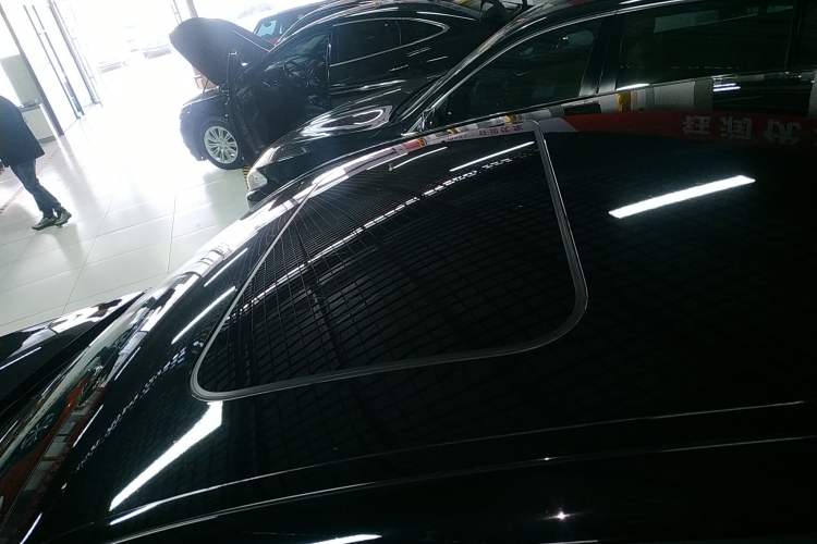 Used Mercedes-Benz E-Class 2018 Facelift E 200 L Sport 4MATIC
