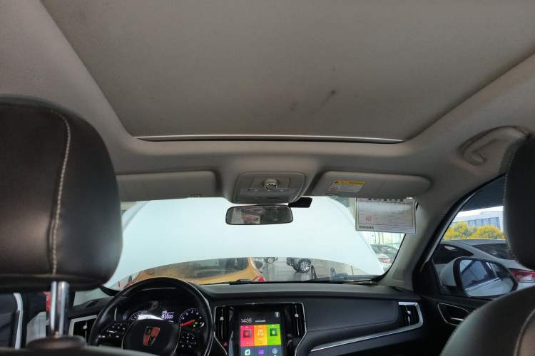 Used Roewe RX5 2019 20T Two-Wheel Drive Manual 4G Connect Platinum Edition