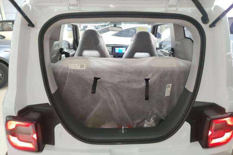 Used Geely Galaxy Panda 2025 210km Panda Rider Trunk