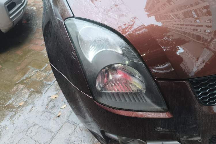 Used Suzuki Swift 2011 1.5L Manual Fashion Edition Right Front Headlight