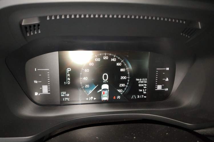 Used Volvo XC60 2019 T5 4x4 Smart Edition China VI Standard Instrument Cluster