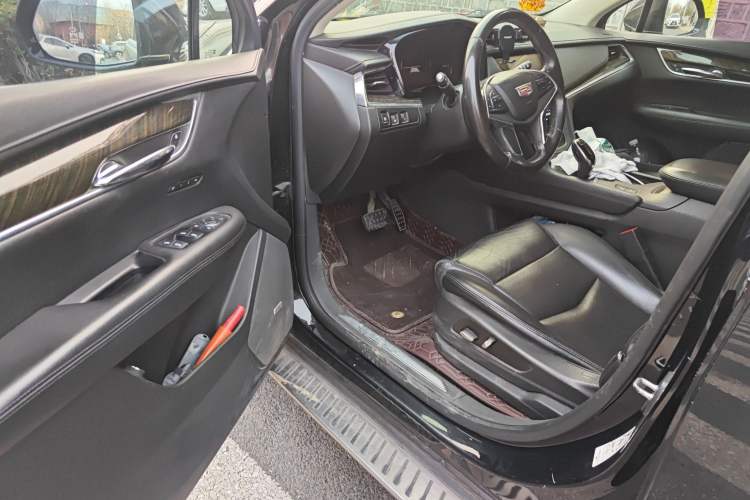 Used Cadillac XT5 2016 25T Luxury Model