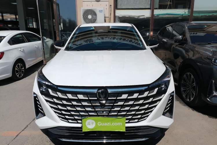 Used CHANGAN UNI-Z 2025 1.5T Luxury Version

