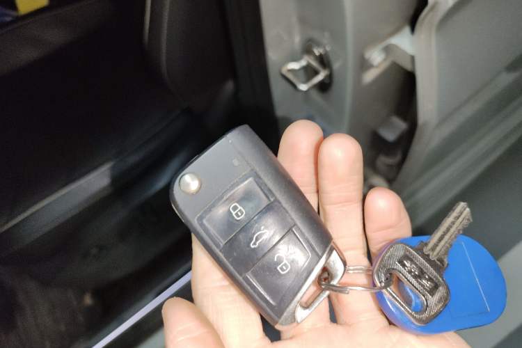 Used Volkswagen Tiguan L 2021 330TSI Automatic Two-Wheel Drive R-Line Flagship Edition
