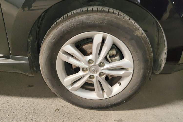 Used Hyundai ix35 2012 2.0L Automatic Two-Wheel Drive Elite Edition GLS
