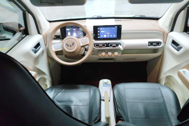 Used Wuling Hongguang MINIEV 2024 3rd Generation 215km Advanced Version