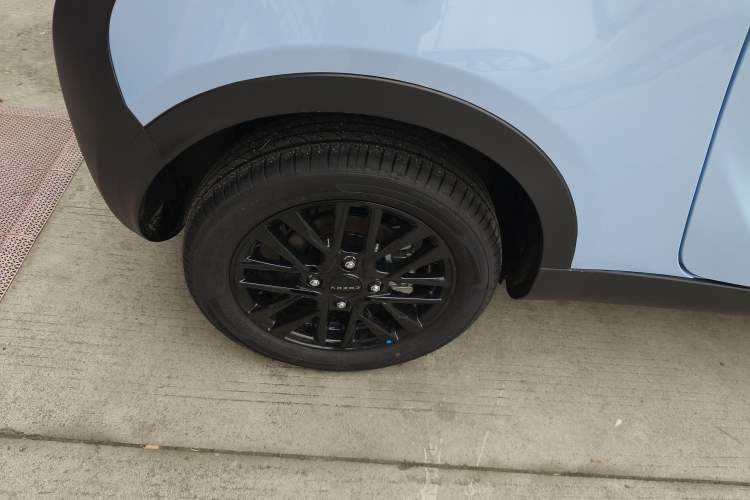 Used Chery QQ Little Ant 2024 Edition Youth Version 251km True Love Edition 25.05 kWh Right Rear Wheel Hub