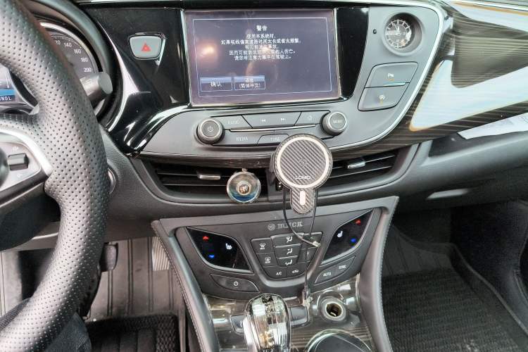 Used Buick Envision 2018 20T Two-Wheel-Drive Elite Model