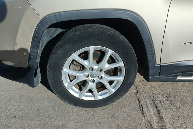 Used Jeep Cherokee 2016 2.0L Leading Edition
