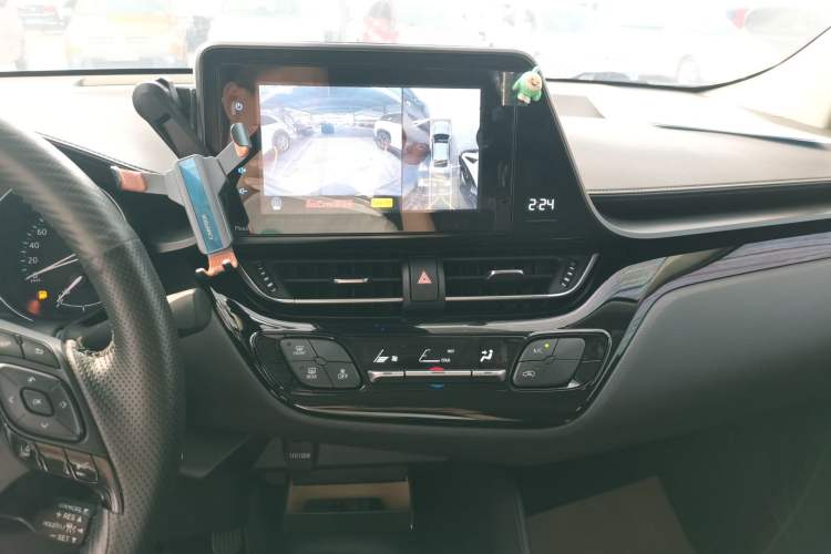 Used Toyota IZOA 2021 2.0L Yidong Edition