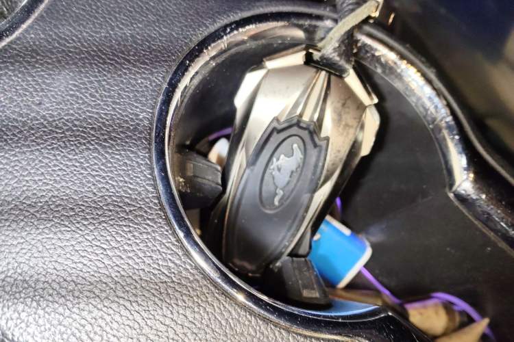 Used Ford Mustang  Vehicle Key