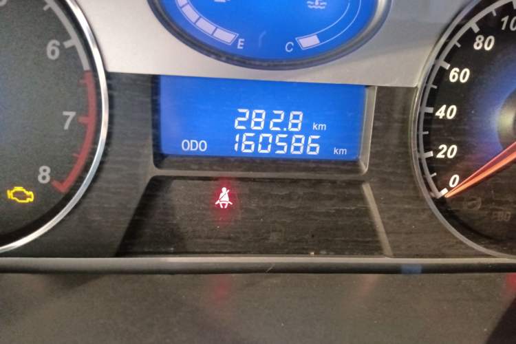 Used Geely Auto Classic Emgrand 2013 Sedan 1.8L Manual Elite CNG Model
