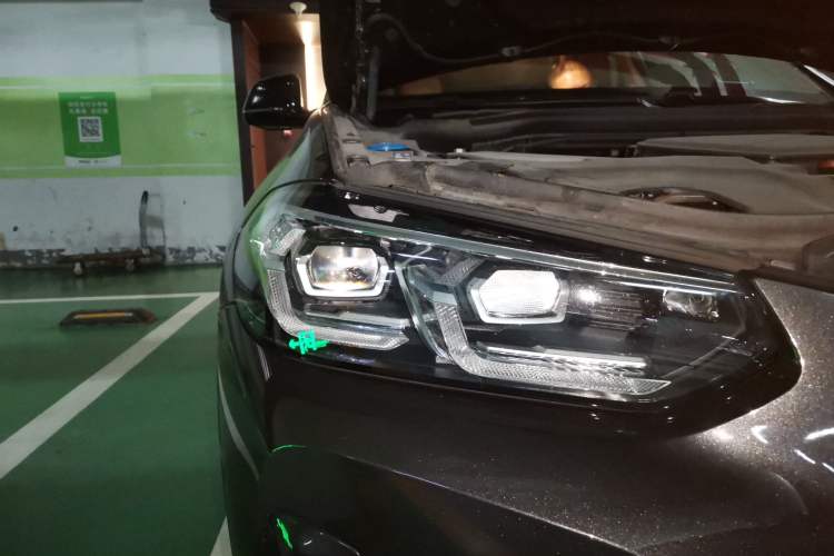 Used BMW X3 2022 Facelift xDrive30i Luxury Edition M Night Edition Package Right Front Headlight