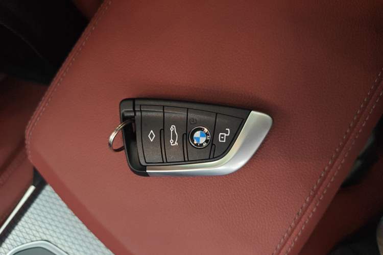 Used BMW 3 Series 2024 325Li M Sport Night Edition Package Vehicle Key