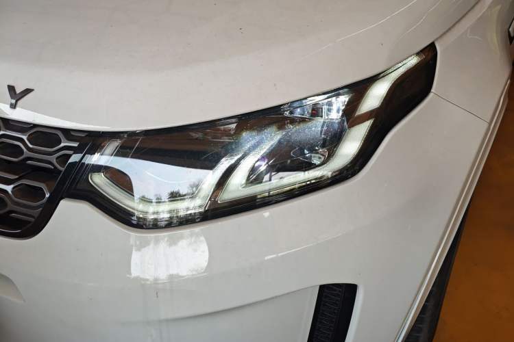Used Land Rover Discovery Sport New Energy 2021 P300e Performance Tech Edition Left Front Headlight
