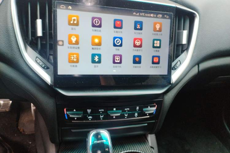 Used Maserati Ghibli 2014 3.0T Standard Edition Audio And AC Panel