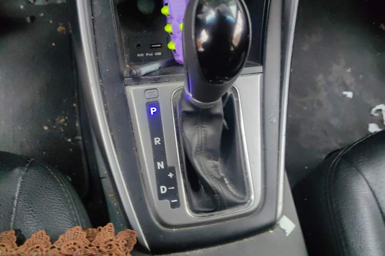 Used Hyundai Elantra (5th Generation / Langdong) 2016 1.6L Automatic Smart Version