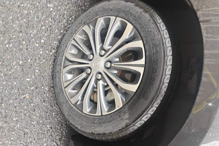 Used Buick GL8 2021 Land Cruiser Executive Class 652T Comfort Model