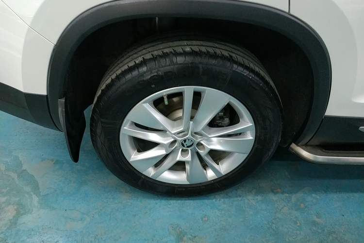 Used Skoda Kodiaq 2018 Facelifted TSI330 5-Seater Two-Wheel-Drive Comfort Edition