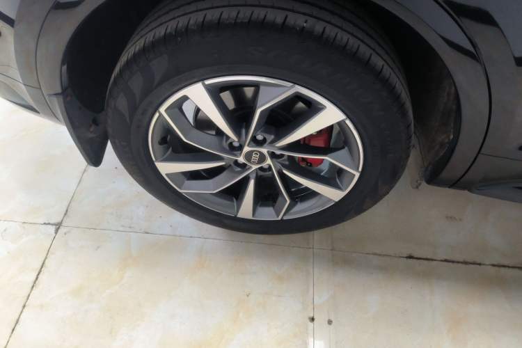 Used Audi Q5L 2025 quattro 45th Anniversary Edition 40 TFSI Luxury Dynamic Model
