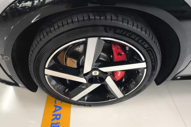 Used Xiaomi Auto YU7 2025 Ultra-Long Range High-Performance All-Wheel-Drive Max Edition