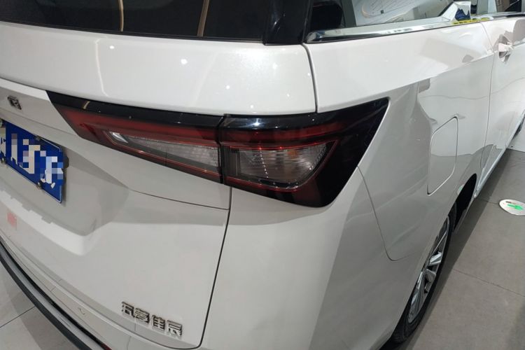 Used Wuling Jiachen 2022 1.5L Manual Light Comfort Edition