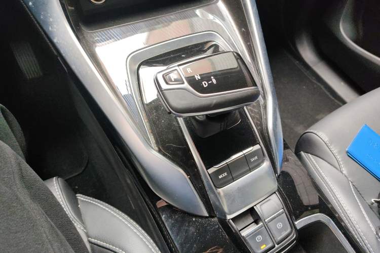 Used SAIC MAXUS EUNIQ 5 2020 1.3T PLUG-IN Luxury Edition
