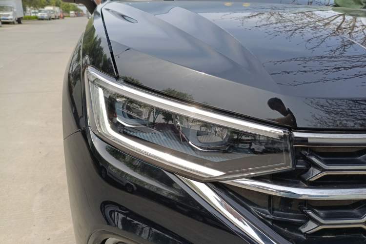 Used Volkswagen Tayron 2023 280TSI Two-Wheel-Drive Luxury Plus Advanced Version
