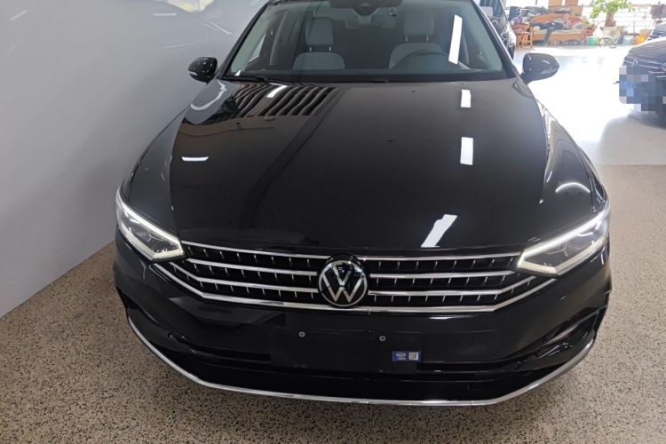Used Volkswagen Magotan 2023 2 Million Units Commemorative Edition 330TSI DSG Luxury Version
