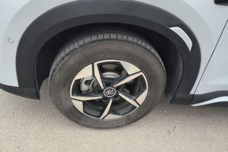 Used BYD Yuan UP 2025 Intelligent Driving Version 401 km Leading Edition