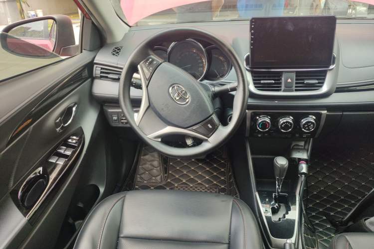 Used Toyota YARiS L Zhi Xuan 2022 X-Trail 1.5L CVT Luxury PLUS Edition Steering Wheel