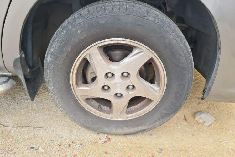 Used FORTHING Lingzhi 2014 M5 Q3 2.0L 7-seat Long-Wheelbase Comfort Version