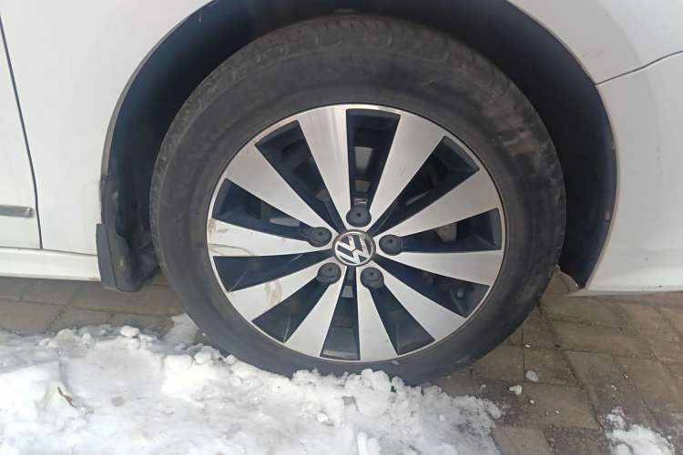 Used Volkswagen Sagitar 2015 1.6L Automatic Comfort Model
