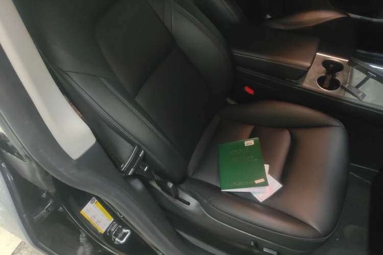 Used Tesla Model Y 2022 Rear-Wheel-Drive Version
