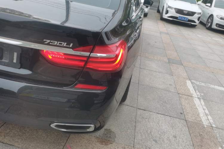 Used BMW 7 Series 2017 730Li Leading Model Right Rear Taillight