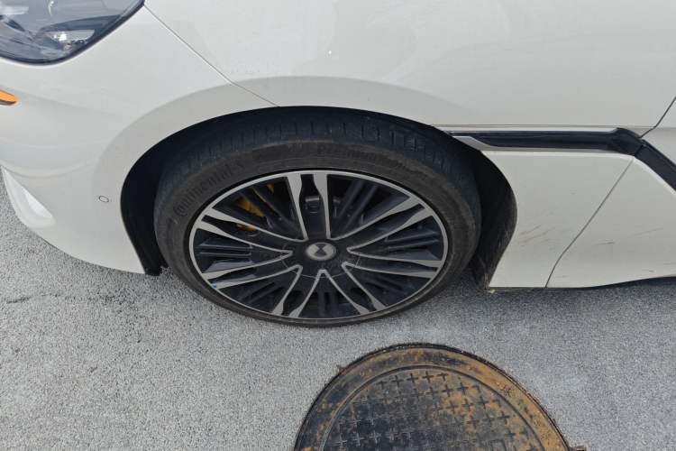 Used Denza Z9 2024 1100 km All-Wheel-Drive Ultra Version