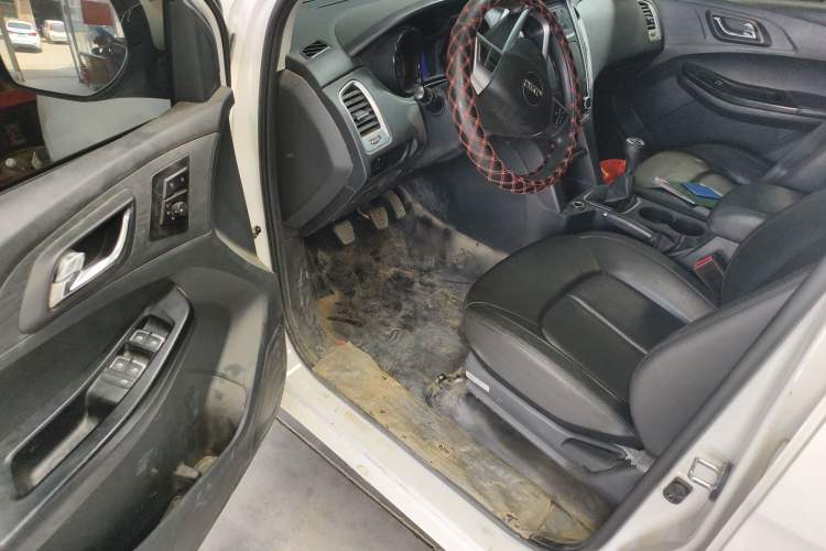 Used JMC Baodian 2020 2.5T Diesel Two-Wheel Drive Comfort Edition Standard Wheelbase JX4D25A6L