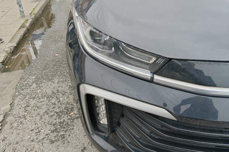 Used EXEED Lingyun 2021 400T Two-Wheel Drive StarRui PRO Edition Right Front Headlight