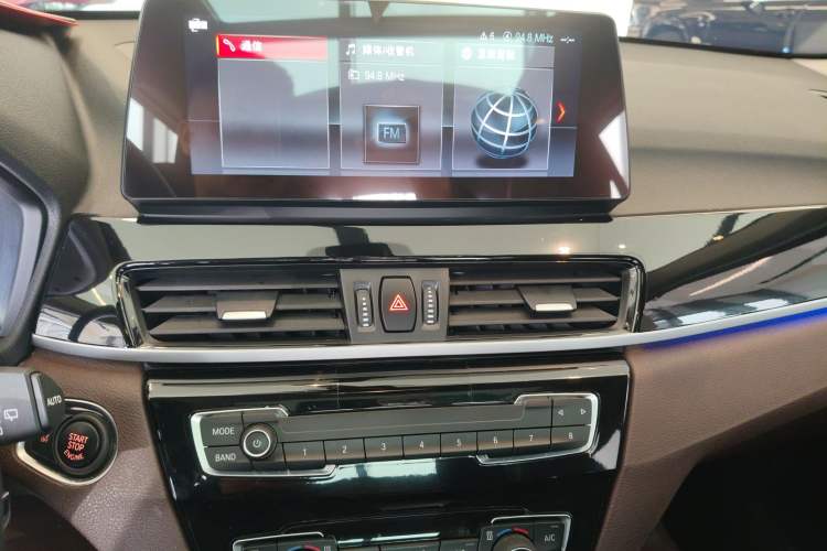 Used BMW X1 2022 sDrive25Li Leading Model Audio And AC Panel