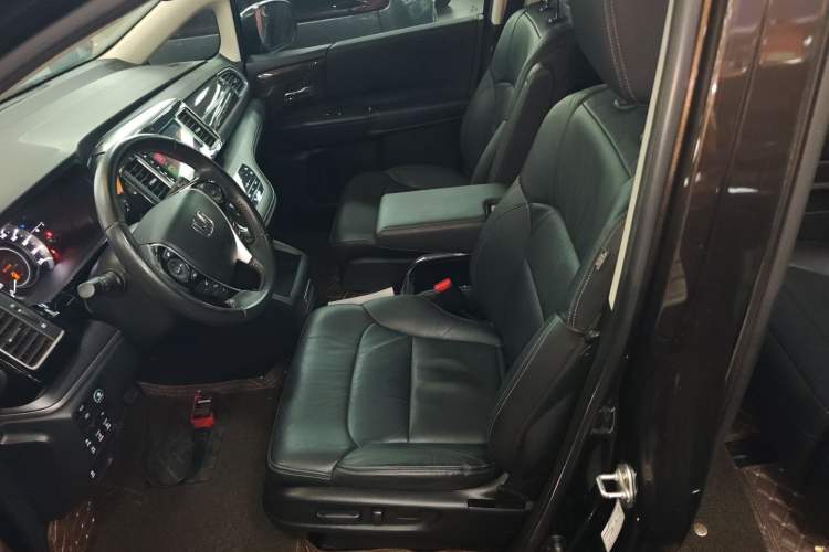 Used Honda Elysion 2016 2.4L Luxury Edition Left Front Seat