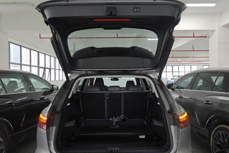 Used Audi Q5 e-tron 2023 40 e-tron Starry Edition Mecha Kit