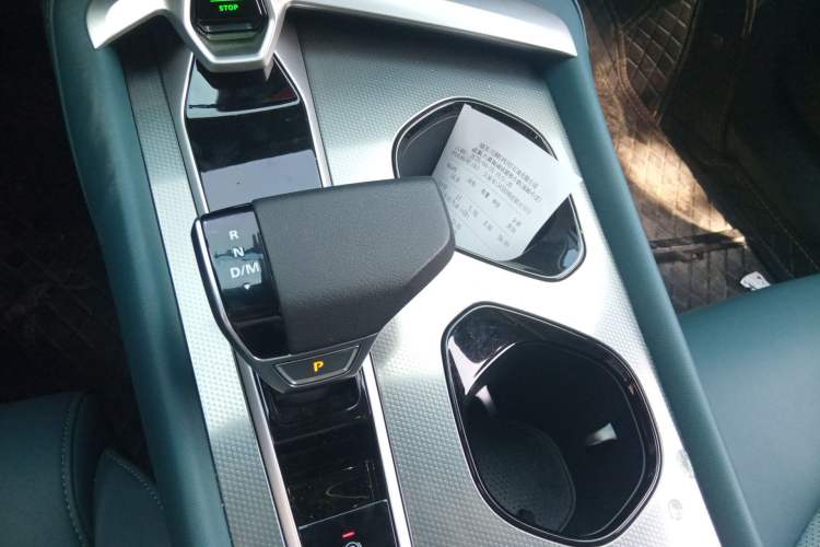 Used MG 7 2025 1.5T 300 DCT Elegant Edition
