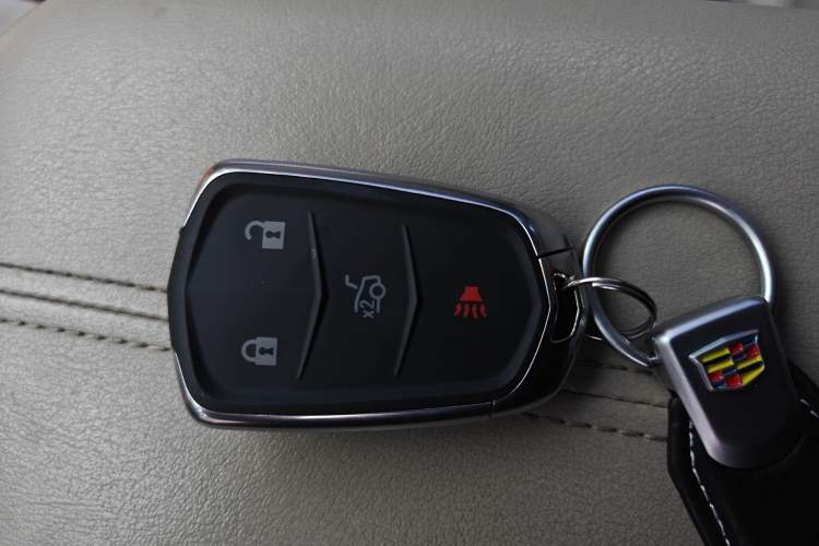 Used Cadillac XTS 2016 28T Tech Edition Vehicle Key