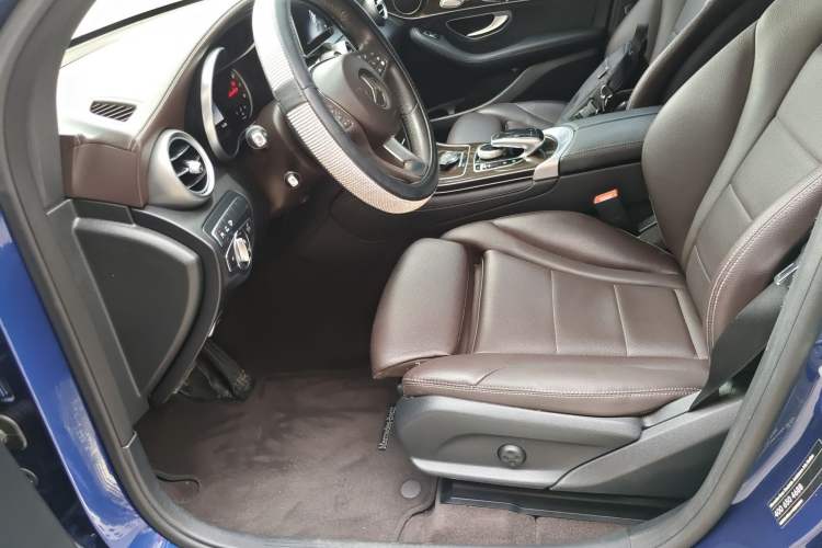 Used Mercedes-Benz GLC 2017 GLC 260 4MATIC Luxury Model
